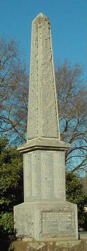 war memorial closeup